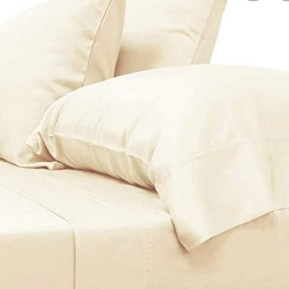4 Pc Sheet Set King Size New With Tags Cream